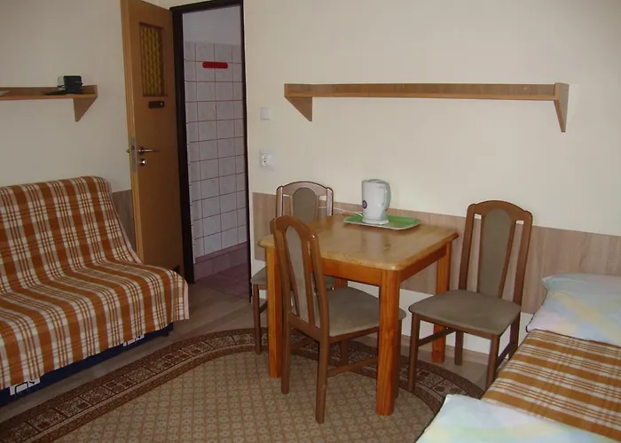 Goscinne Dabrowscy Dźwirzyno